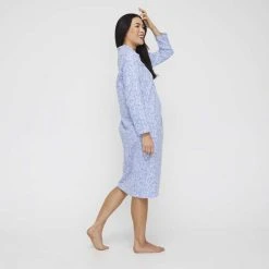 Sash & Rose Traditional Flannelette Nightie Blue -Savannah Shop 629523 C 0400 00 2