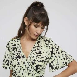 Stella Apple Ditsy Wrap Top Green Combo