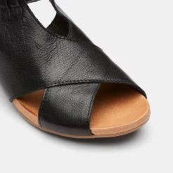 Natural Comfort Opal Sandal With Cuban Heel Black