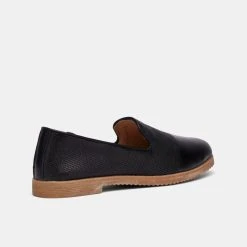 Savannah Women's Elmyra Almond Toe Loafer Black -Savannah Shop BP645599005 black 3