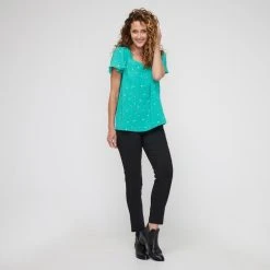 Khoko Smart Sweetheart Flutter Top Green Floral Green Floral 9 Khoko Smart Sweetheart Flutter Top Green Floral Green Floral -Savannah Shop BP647500001 grn flor 3